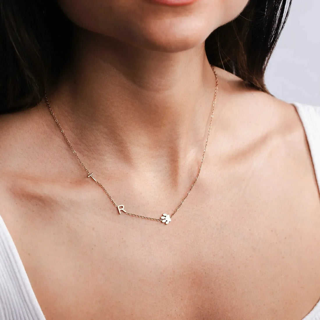 Collar inicail lateral personalizado
