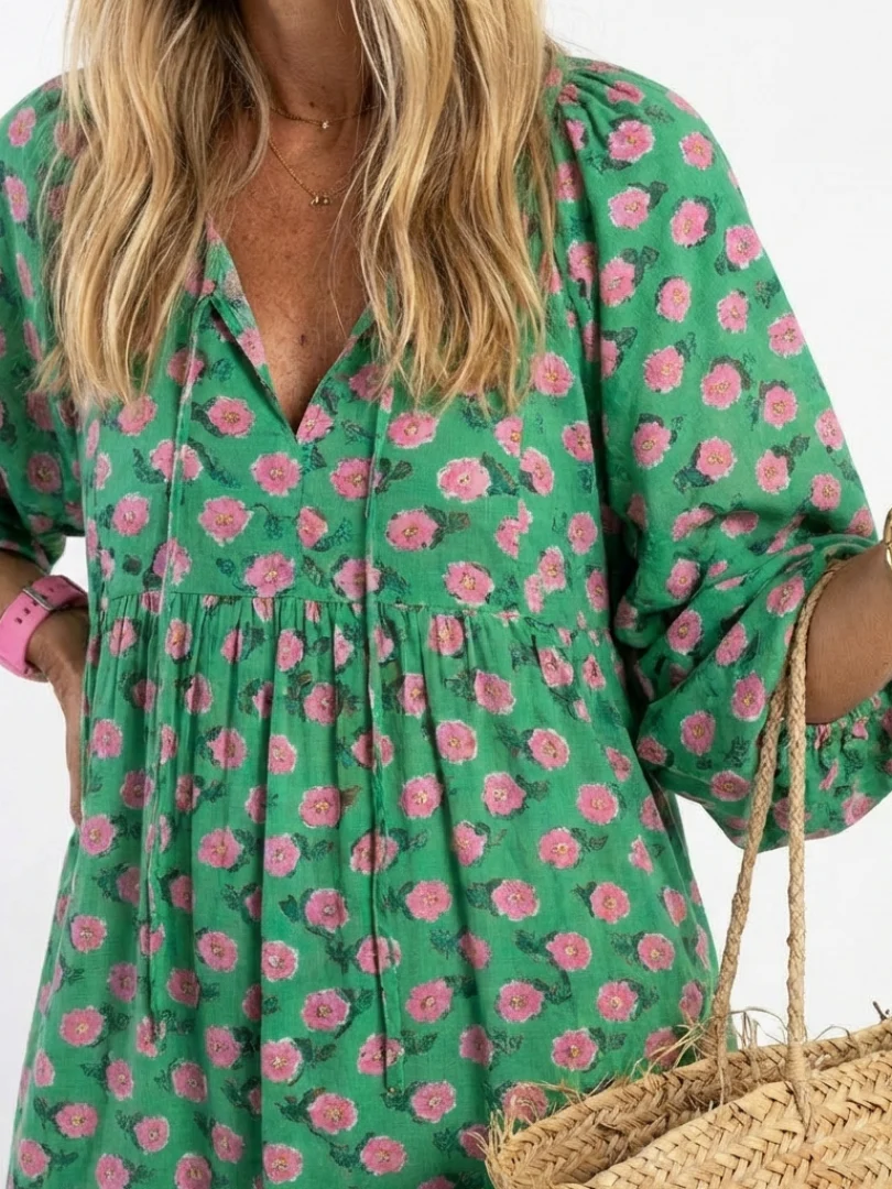 Fiora I Vestido Midl Con Escalones Y Cuello En V Con Estampado Floral